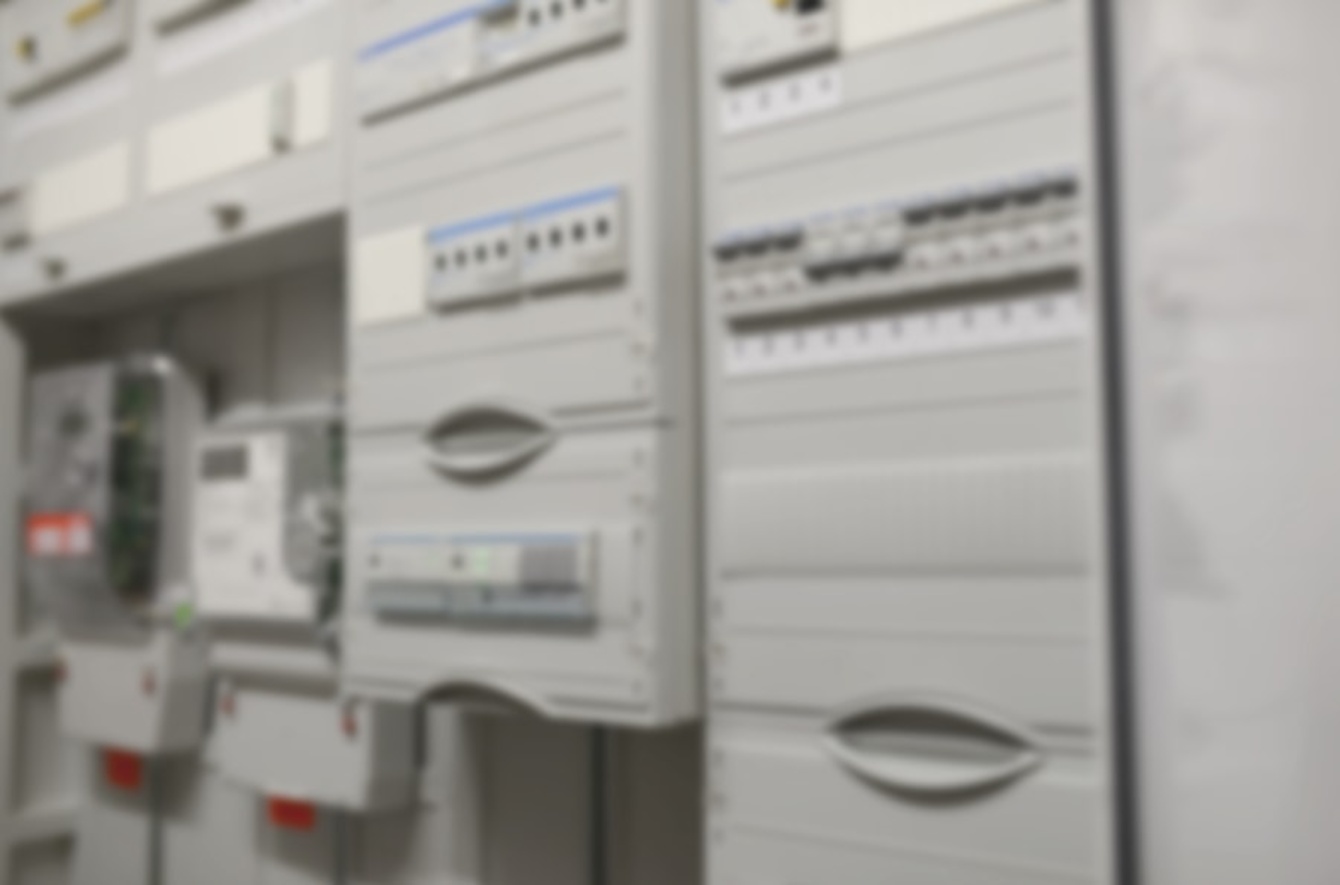 Schalt&shy;schrank&shy;bau bei Zscheile Engineering in Priestewitz